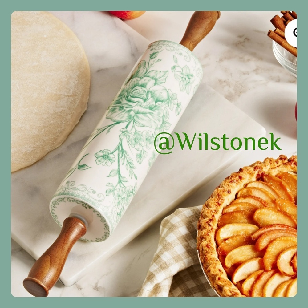 The Pioneer Woman Agatha Ceramic Rolling Pin with Olivewood Handles, Green